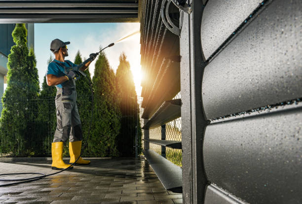 Why Choose Our Certified Pressure Washing Experts for Your Project Needs in Boulder Hill, IL?